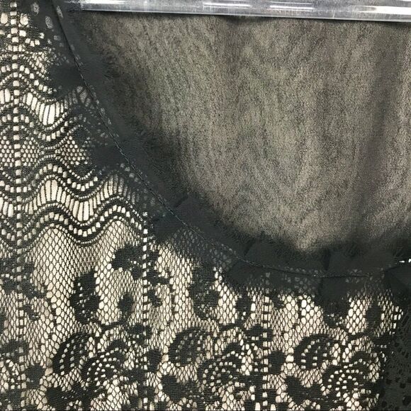 Cabi Emily Black Nude Layered Lace Crochet Sleeveless Top XS - Picture 3 of 7